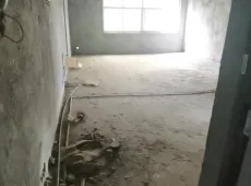 北湖区|民生路规划局4室2厅2卫出售
