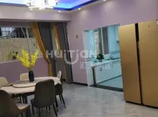东兴区|兴盛路4室2厅2卫出售
