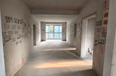 华美达国际公寓出售房源