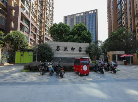 名流印象-镜湖区新市口吉和南路与北京西路交汇处