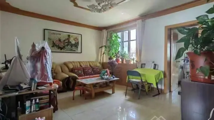 长风东苑小区南北超好的地段，住家舒适