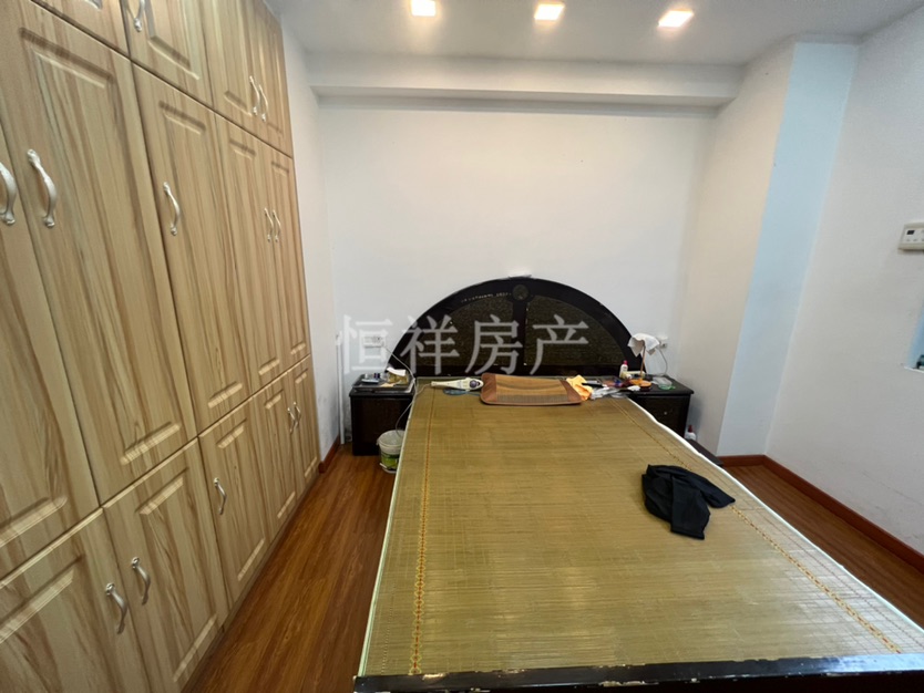 名人国际龙祥苑,康华 二附中 名人国际龙祥苑 上下二层 精装两房拎包入住6
