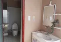 临街铺面位置好，7