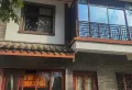 临街铺面位置好，9