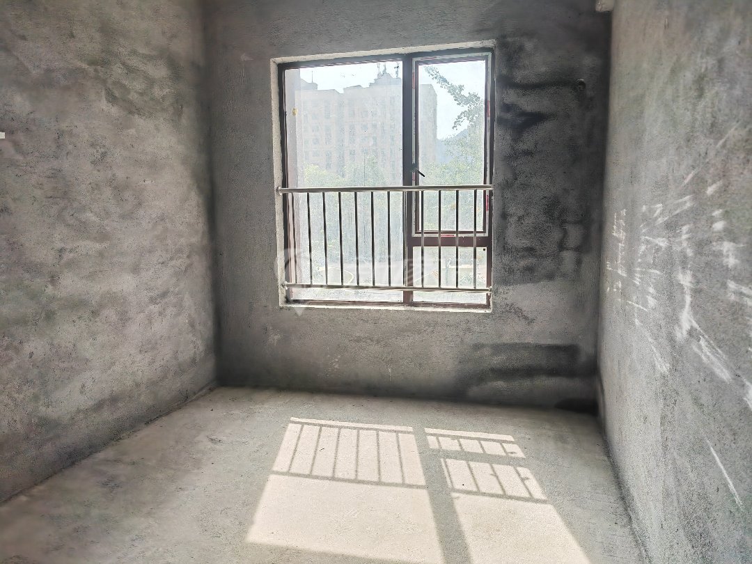 南岳清水湾C区电梯毛坯房2室手续齐全可按揭满二年-南岳清水湾二手房价