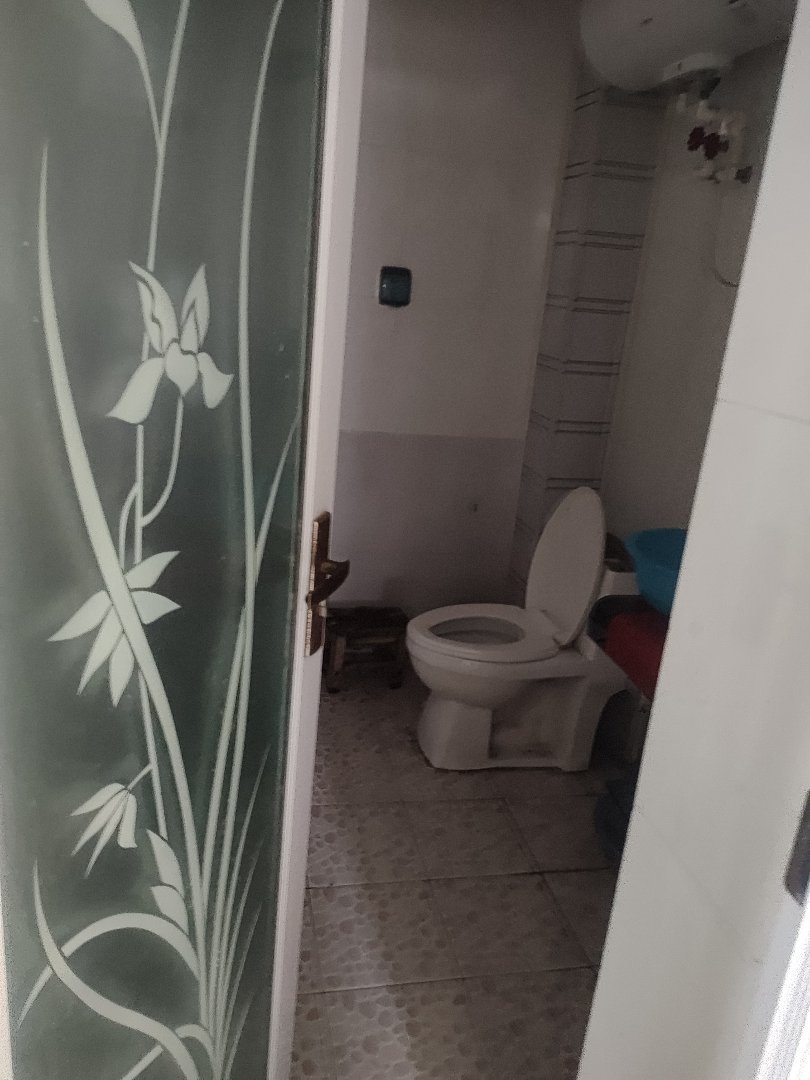 大名瑞馨小区,瑞馨小区，三室两厅两卫，西边户，有北向车库，交通方便2