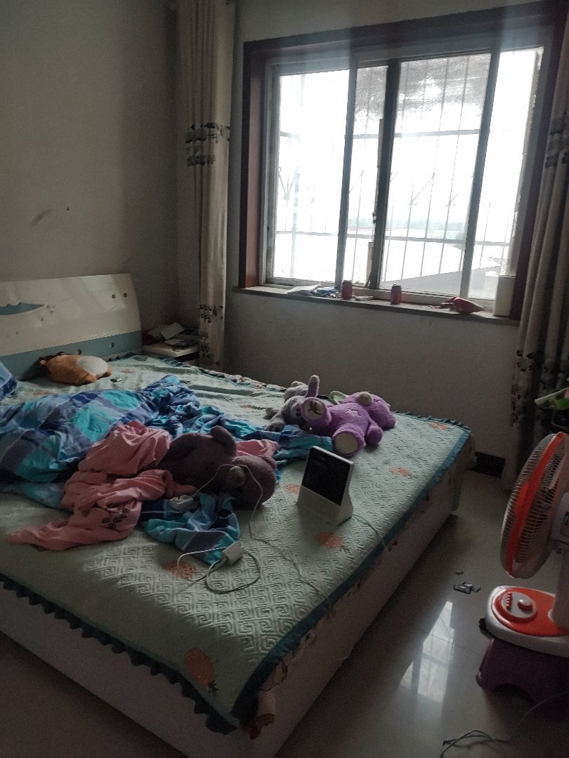 大名瑞馨小区,瑞馨小区，三室两厅两卫，西边户，有北向车库，交通方便5