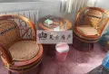 临街六中旁边，出入方便4