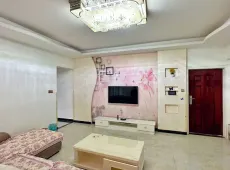 盐亭县|鸿宇中心3室1厅1卫出售