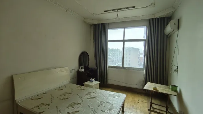 盛世东方旁边 看中价格好谈