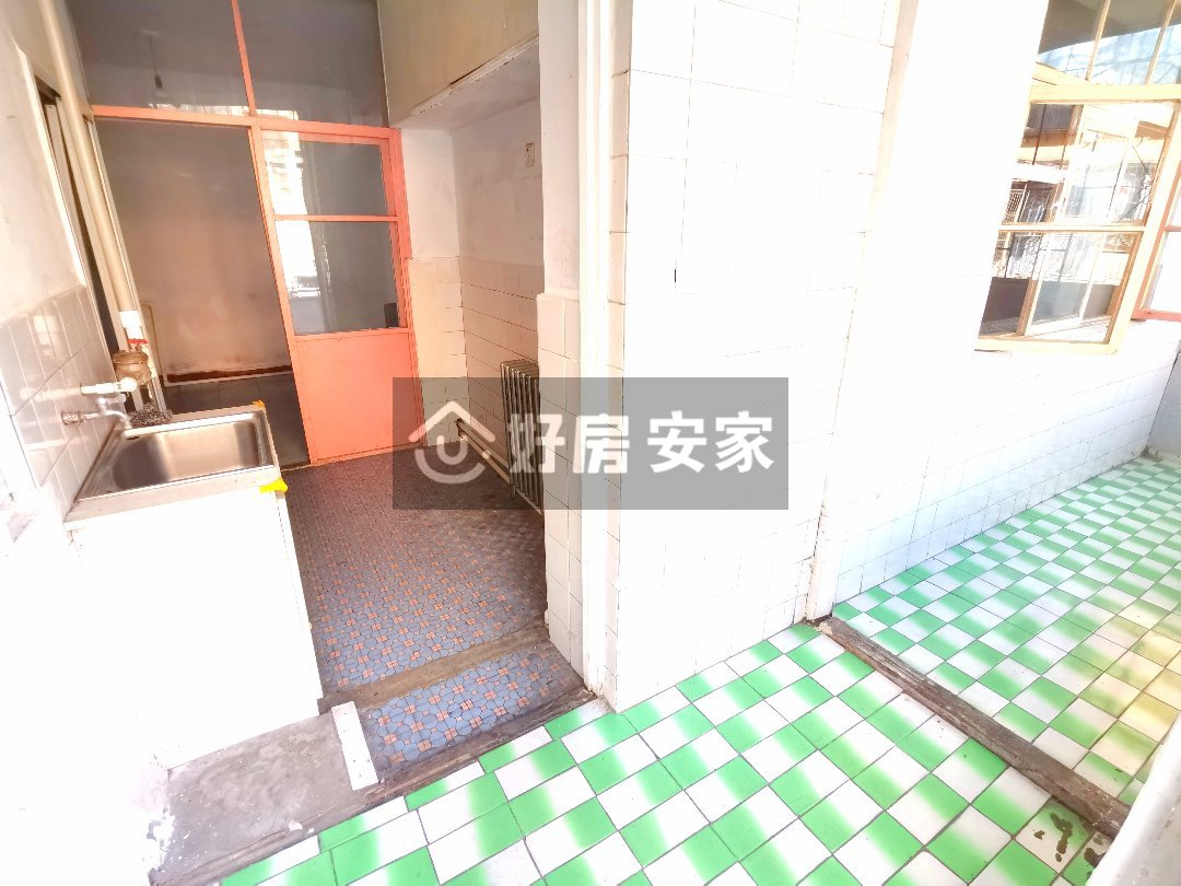 城隍庙小区,XA已开门1楼南北小H格局大阳台送小厦子有车位公产2次11