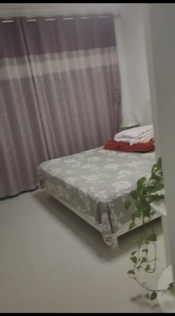 聚龙花苑,精装修，没怎么住过，拎包入住，学校好，周边配套齐全，
带储藏5