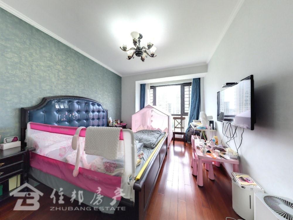 高运莱茵传奇,南北通透边户格局好，视野开阔，采光充足，楼层好满两年3