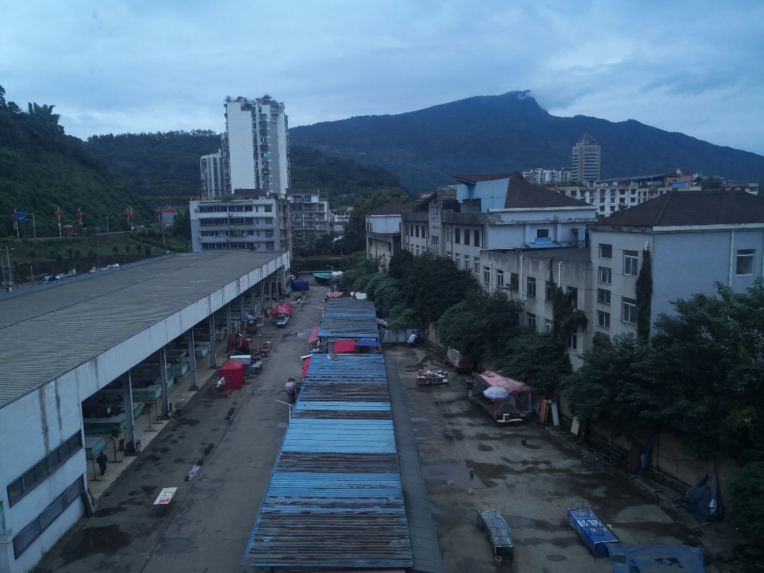 雨城区雨城普通2室2厅1卫二手房出售10