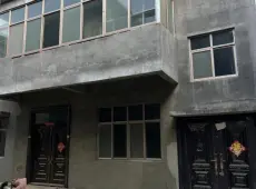 新蔡县|老南关医院往东自建房4室2厅2卫出售