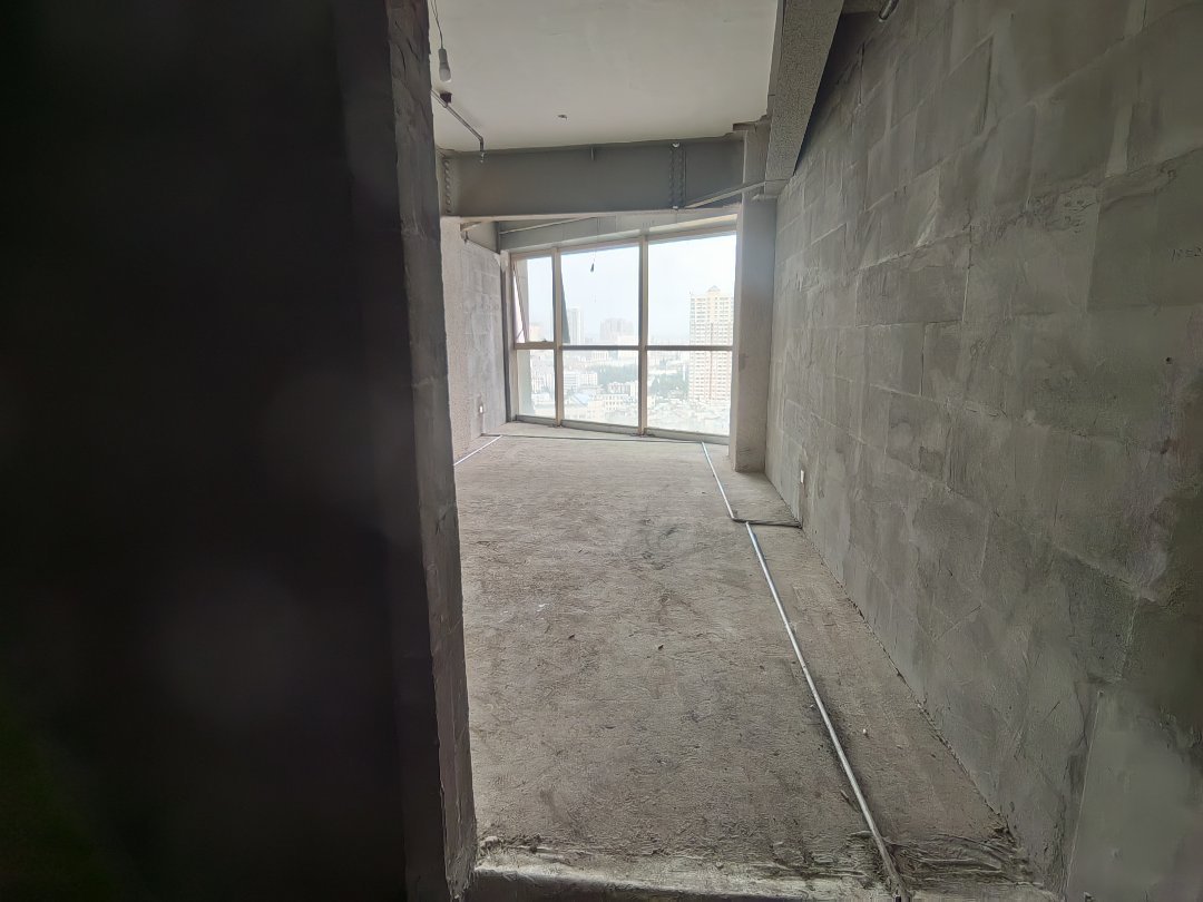 麒麟区城中毛坯1室1厅1卫二手房出售4