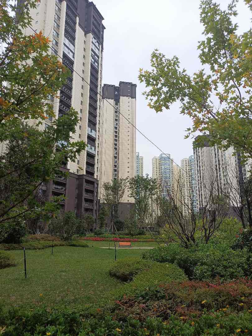麒麟区南片区毛坯3室2厅2卫二手房出售15