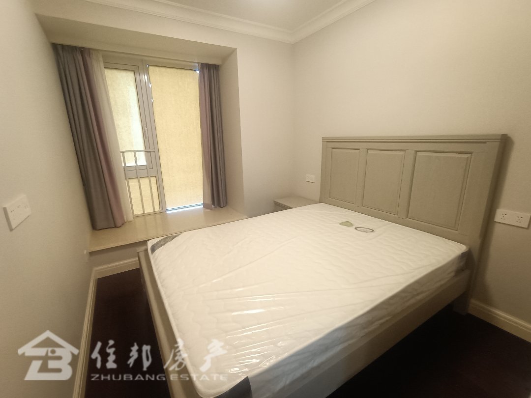 江南名府,新上 满二 精装三房 滨江品质 得房率高达909