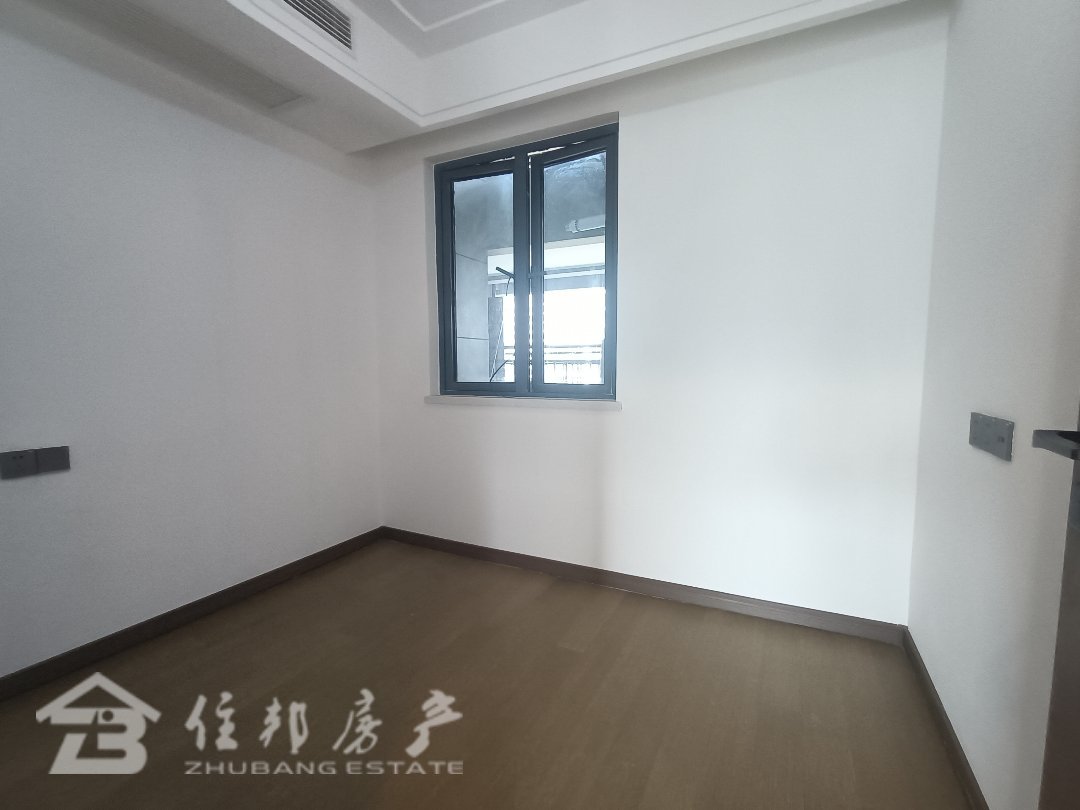 融信展望轩,真正的地铁楼盘，融信展望轩精致3室2厅2卫1阳台，仅售8