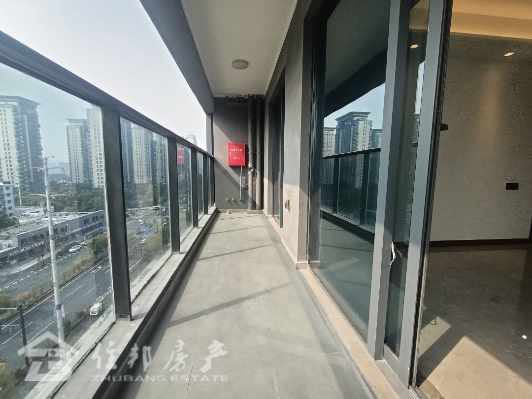 融信展望轩,真正的地铁楼盘，融信展望轩精致3室2厅2卫1阳台，仅售5