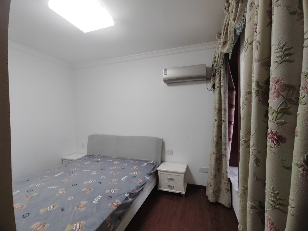 学都瑞景,东坝广中后大门处精装两室带大阳台10