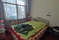 四小学校房，停车出行方便。4