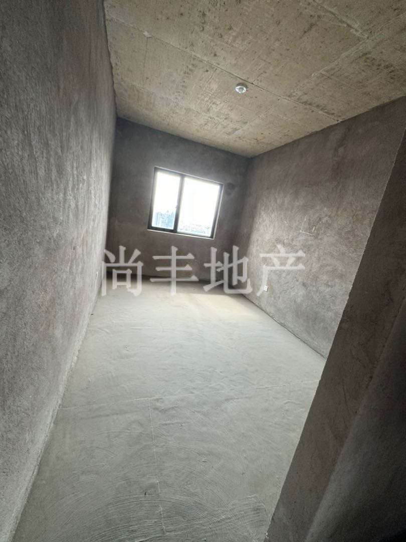 麒麟区城中毛坯6室2厅2卫二手房出售8