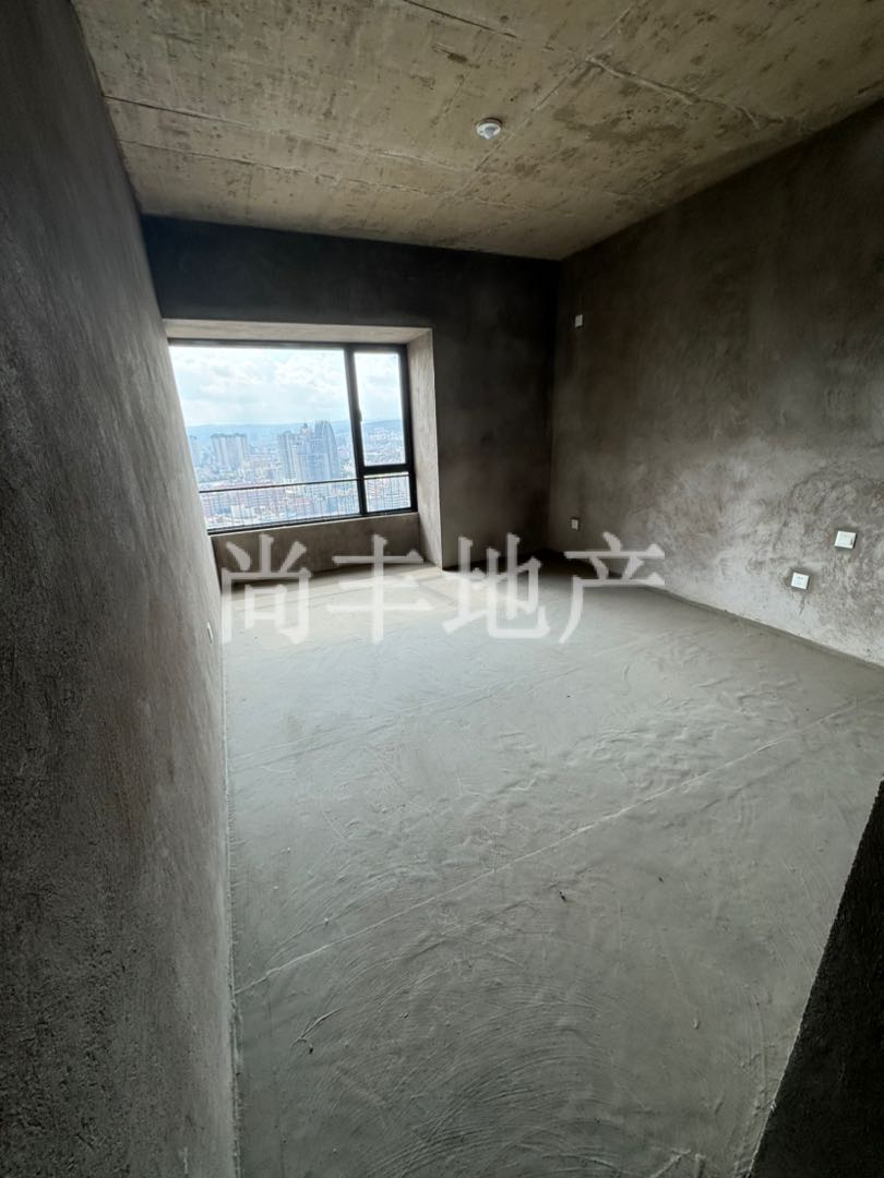 麒麟区城中毛坯6室2厅2卫二手房出售2
