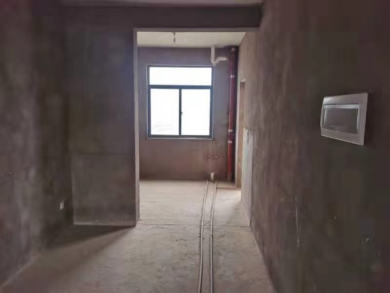 麒麟区城中毛坯4室2厅2卫二手房出售4
