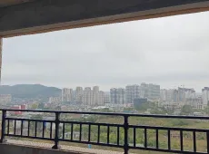 独山县|京都国际3室2厅2卫出售