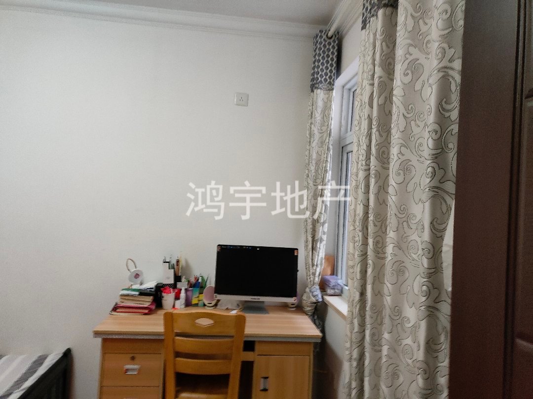 山水国际,公园边上。拎包入住，环境优美。交通方便。4