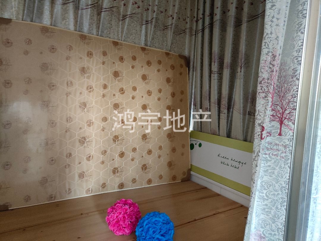 山水国际,公园边上。拎包入住，环境优美。交通方便。5