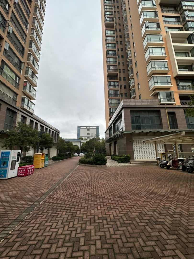 麒麟区北片区毛坯3室2厅1卫二手房出售11