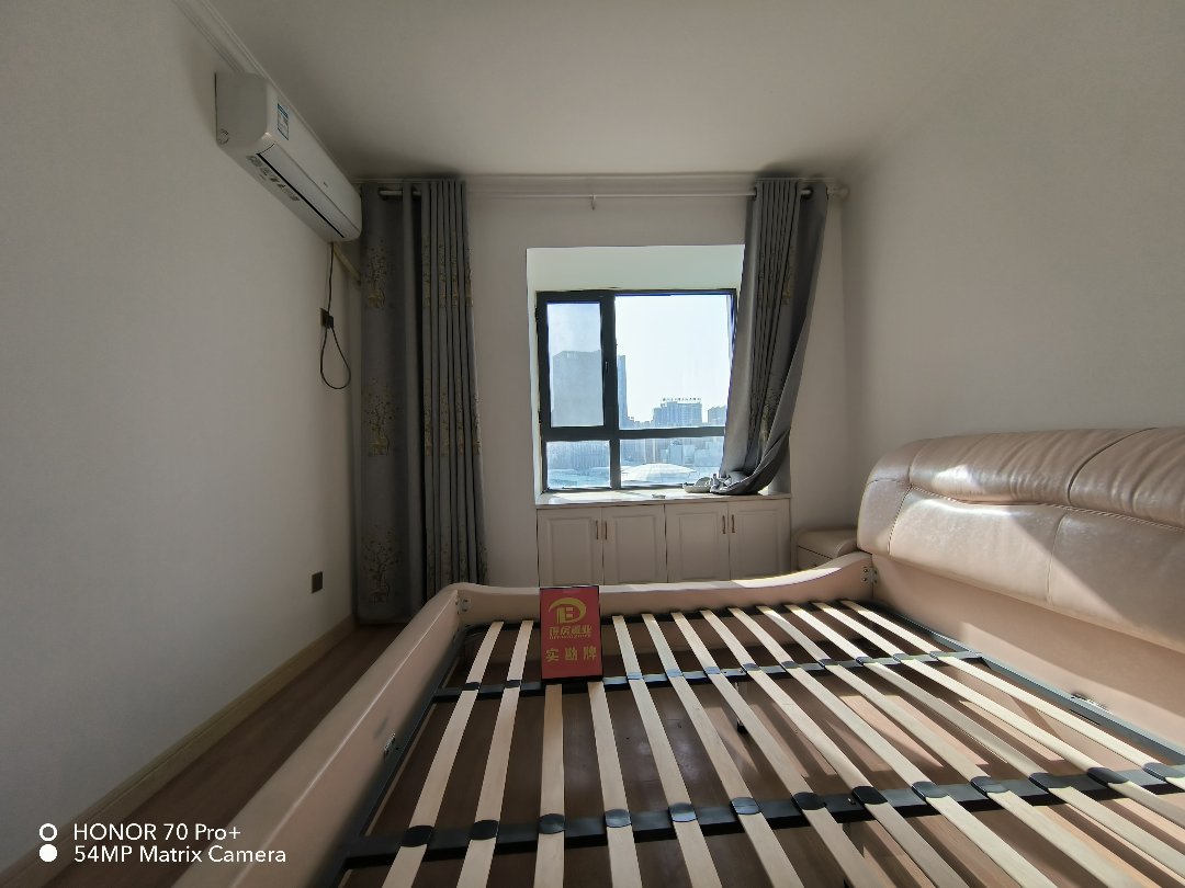 4室2厅2卫2阳台1500元/月,环境幽静,居住舒适-乐富强悦澜湾租房