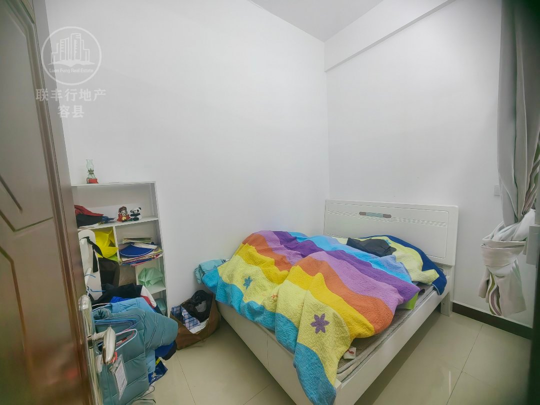 容县城西普通6室3厅4卫二手房出售6