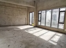 楚雄市|楚雄院子4室2厅4卫出售