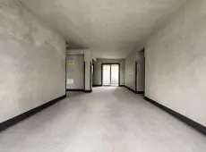 临桂区|万达九著4室2厅2卫出售|买房租房佣金全返
