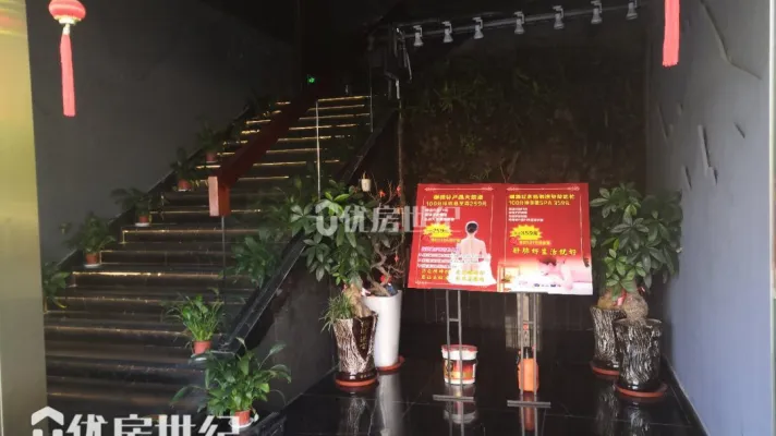 北岸社区沿街商铺，稳定在售陈英
