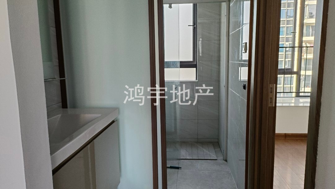 遂川碧桂园,荧屏小学门口大平层，送车位，继续9