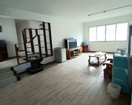 遵义农资市场3室2厅1卫朝南北普通