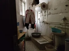 源汇区|钟楼广场4室2厅1卫出售