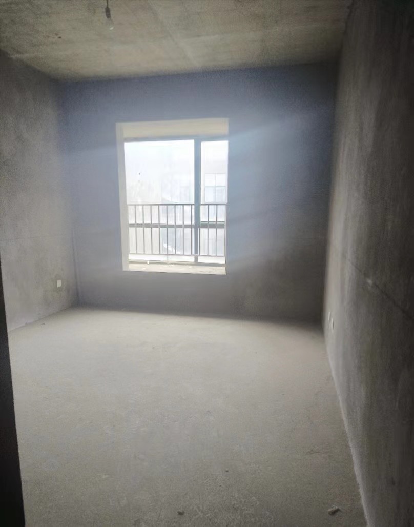 麒麟区北片区毛坯3室2厅1卫二手房出售8