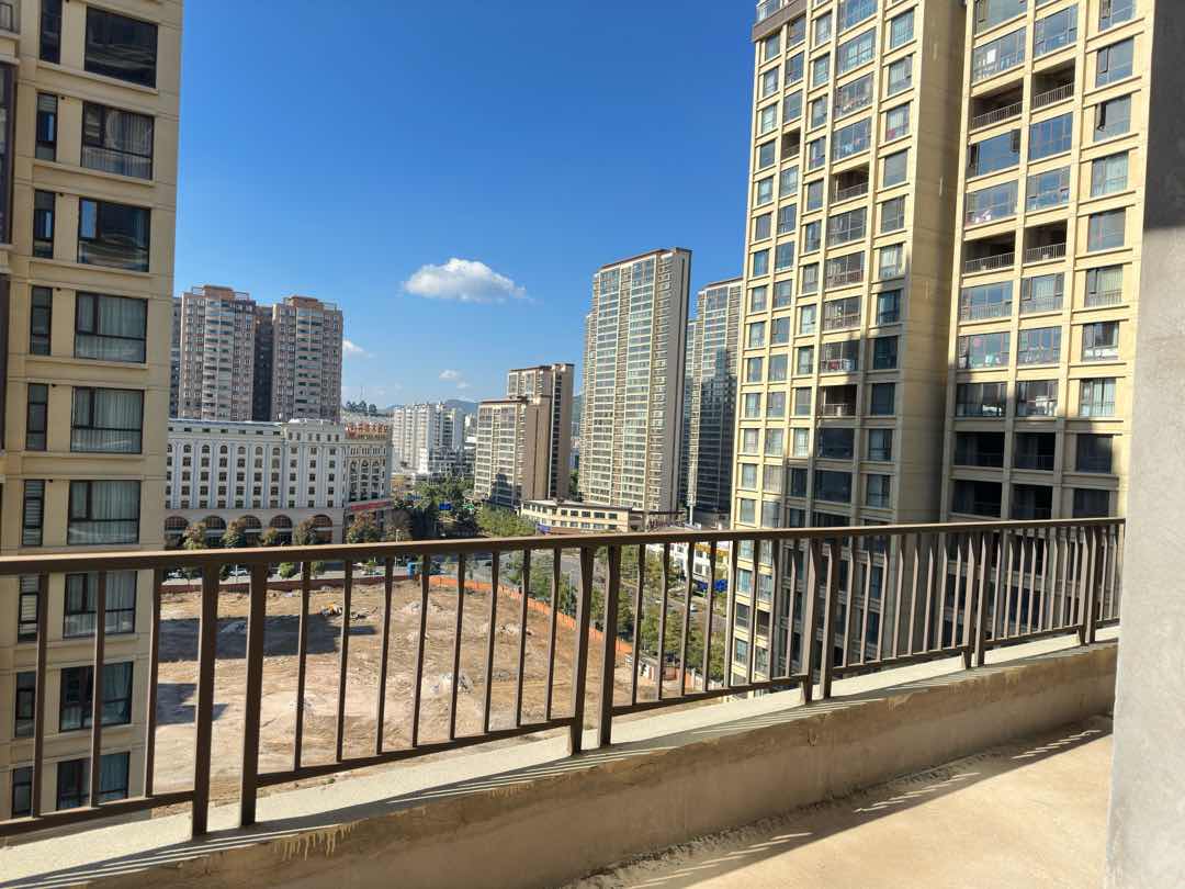 麒麟区南片区毛坯4室2厅2卫二手房出售3