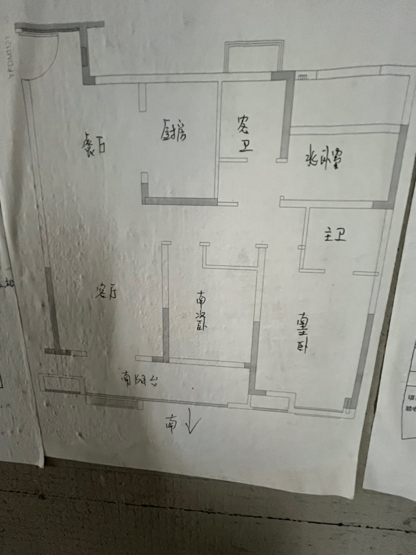 中梁望璟台,115㎡中梁望璟台紧邻地铁，公交便利10