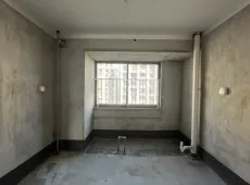 颍东区|东湖世纪城五区4室2厅2卫出售