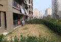 房主诚心出售，1楼前后带大院。9