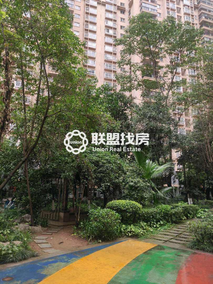 广汇东湖城,东湖公园旁，广汇东湖城单间配齐，随时可看9