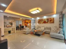 高州市|清华园小区4室2厅2卫出售