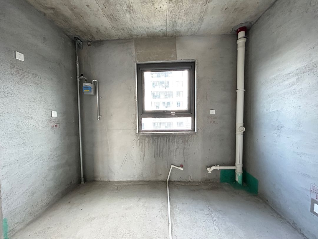 昌建璟上,昌建璟上，大型社区，阳光充足，毛坯，居家选择4