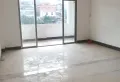 市中心步梯低层两房一厅 生活方便1